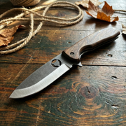 El Yapımı Kurt İşlemeli Katlanabilir Çakı | Doğal Ceviz Kabze & Deri Kılıf